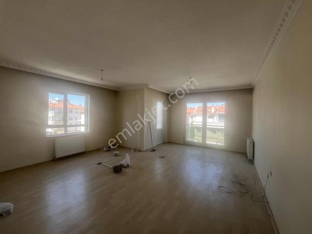 Yonca Emlak Durali Alıç Mah. Kiralık 3+1 Daire