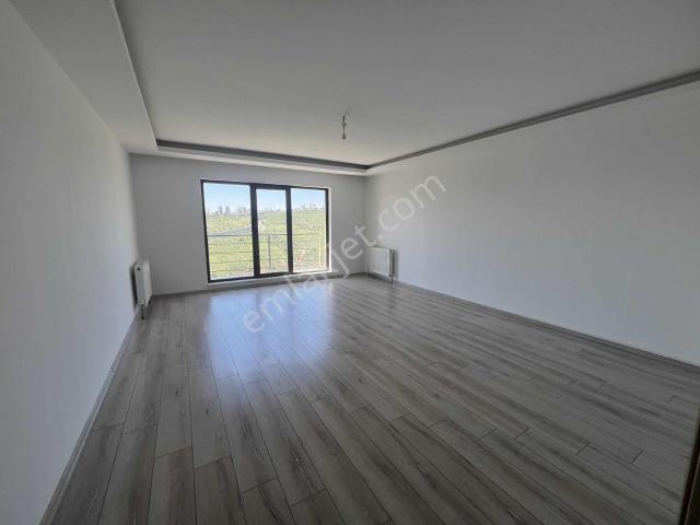 Yonca Emlak Ege Mah. Kiralık 3+1 Daire