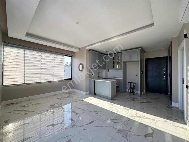 Yonca'dan Mezitli Akdeniz'de Havuzlu Sitede Kiralık 2+1 Daire