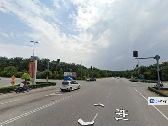 永久路边地 Freehold Roadside Land abt 2.44+ Acres