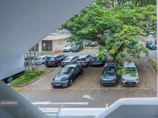 Yong Siak Street D3, Apartment