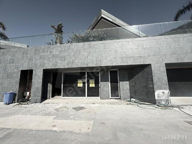 Yokuşbaşı 274 m2 büyük araç girişi kolay, anayol üzeri elit proje içerisinde ön çephe işyeri