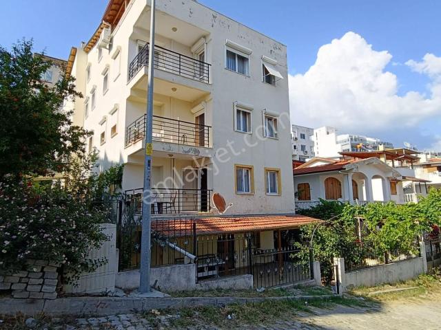 Yolun Deniz Tarafında, Zemin Üstü, Eşyalı Daire