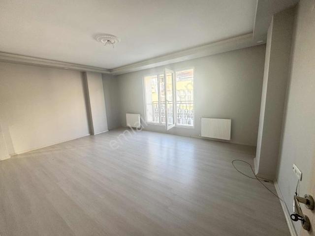 Yoldaş İnşaat'tan Kiralık 125 3+1 3.kat Asansörlü Memura Daire