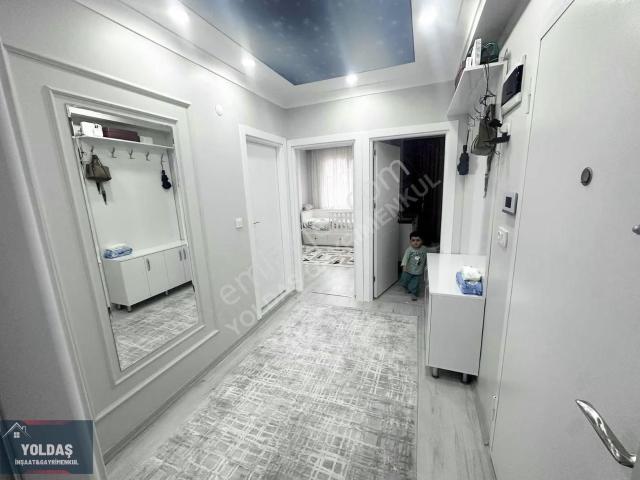 Yoldaş İnş Satılık 2+1 90 M2 4.kat Asansörlü Daire