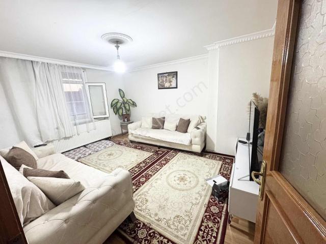 Yoldaş İnş Satılık 2+1 120 M2 Kat Mülkiyetli Çatı Katı Daire
