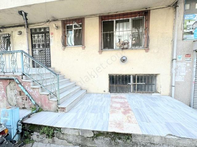 Yoldaş İnş Satılık 2+1 Kıbrıs Caddesinde Daire