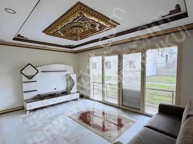 Yorulmaz Sarayları Sitesi'nde Havuzlu, Kapalı Otoparklı 2+1