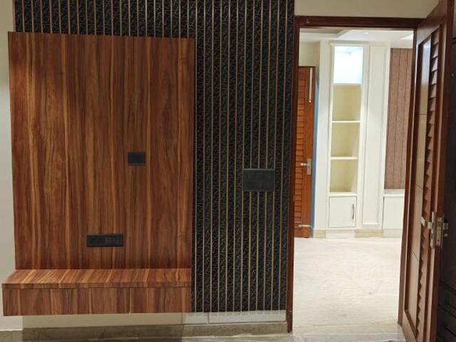 Young Aehiera Apartment Sector 7 Dwarka 3 Bedroom 1800 Sq. Ft. Apartment in Sector 7 Dwarka Delhi Listing ID: #9982