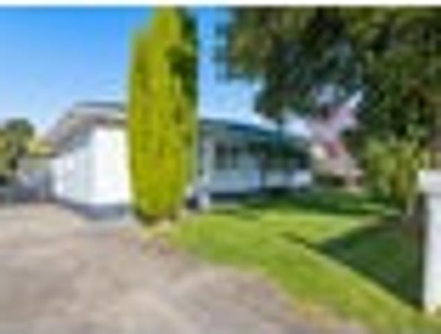 Your Mangere Bridge Family Home!