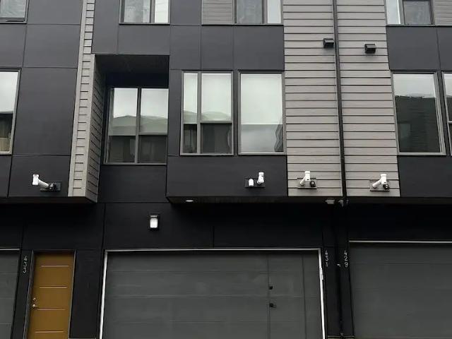 Your Next Home in Crown Park – Elegant 2 Bedroom Townhome