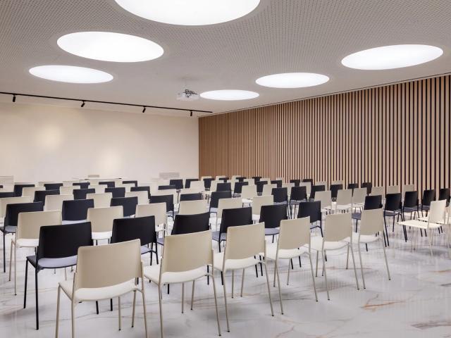 Your Next Meeting At Labt22