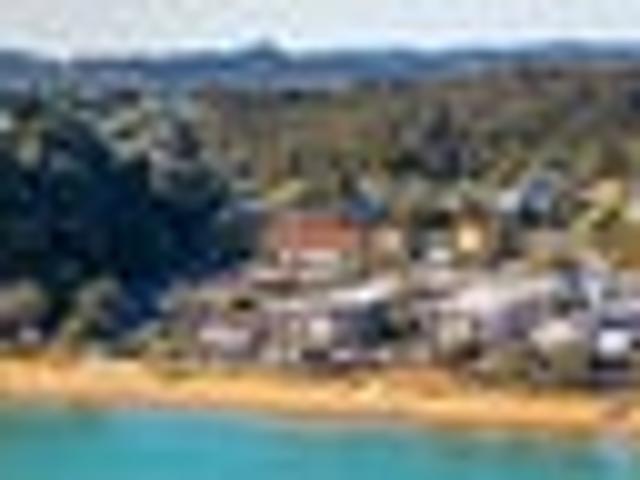 Your Own Slice of Paradise in Paihia!