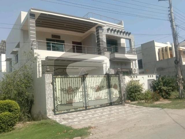 Your Dream Brand New 10 Marla House Is Available In Wapda Town Phase 1 Block E