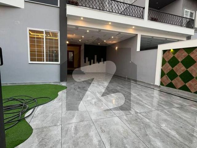 Your Dream Brand New 11 Marla House Is Available In New Shalimar Colony