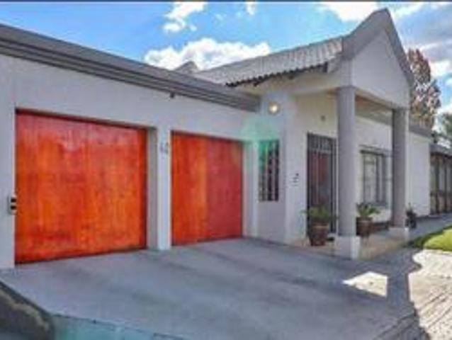your dream home awaits!* 4 bedroom p.