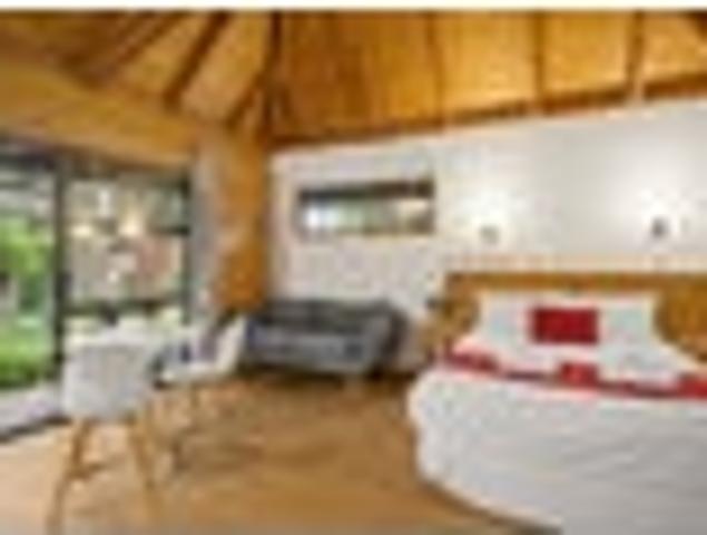 Your Hideaway Near the Harbour