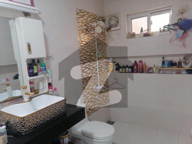 Your Ideal 250 Square Yards House Has Just Become Available In Clifton