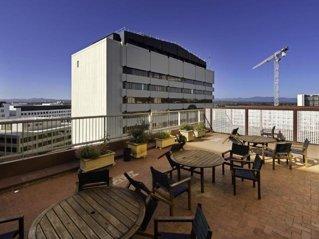 Your Perfect Unit Awaits in the Heart of Canberra!