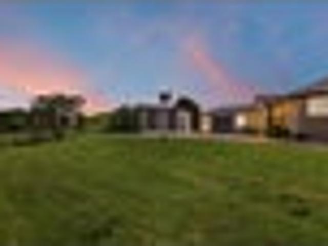 Your Rural Dream Awaits Large Home, Shed and Views