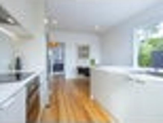Your Stylish Titirangi Debut