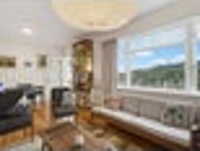 YOUR WAY INTO ISLAND BAY | BEO $845,000