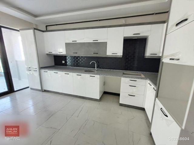 YOZGAT BULVARINA PARALEL 3 ODA 1 SALON FULL YAPILI SIFIR BİNA