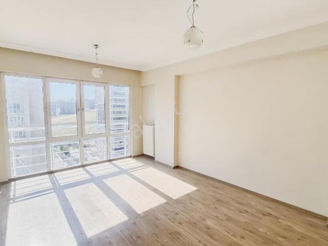 Ymz'den Beştepe'de Satılık Arakat 2+1 Masrafsız Temiz Daire