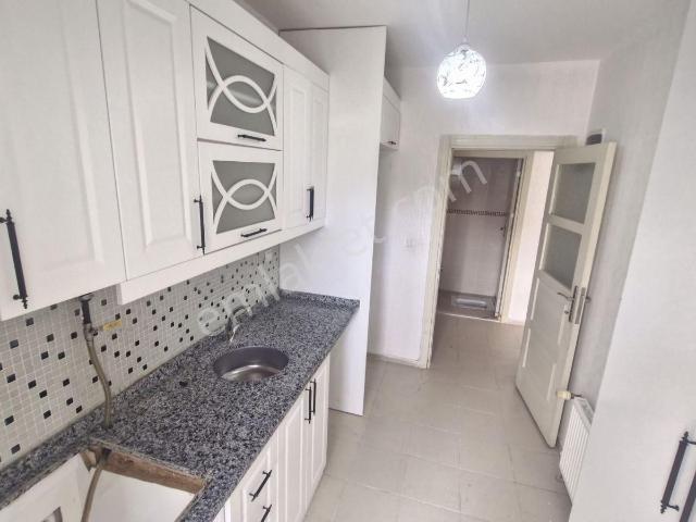 Ymz'den Kiralık Arakat Bakımlı Cam Balkonlu 2+1 Daire