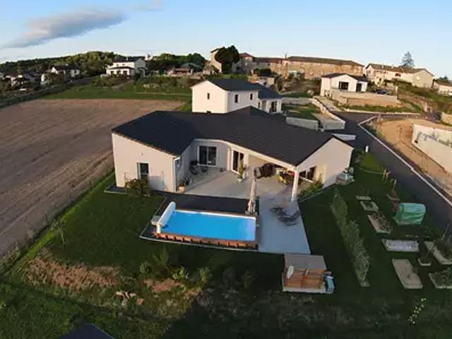 Yssingeaux 43200 Achat / Vente maison 7 pièces t7 terrasse