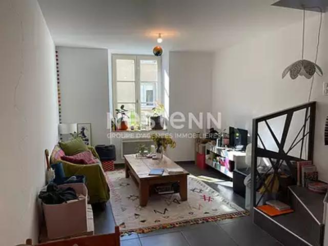 Yssingeaux 43200 Location appartement 2 pièces t2 terrasse cave