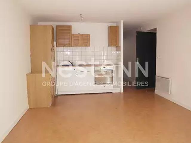 Yssingeaux 43200 Location appartement 2 pièces t2 terrasse cave