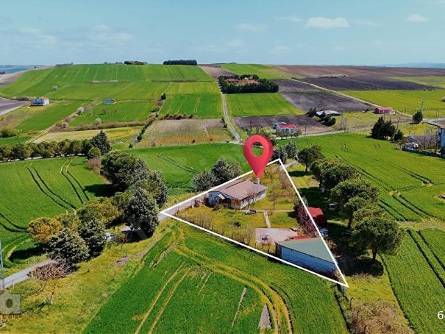 Yuşa'dan 943m2 Müstakil Tapulu Arsa içinde Kayıtlı Tek Katlı Ev