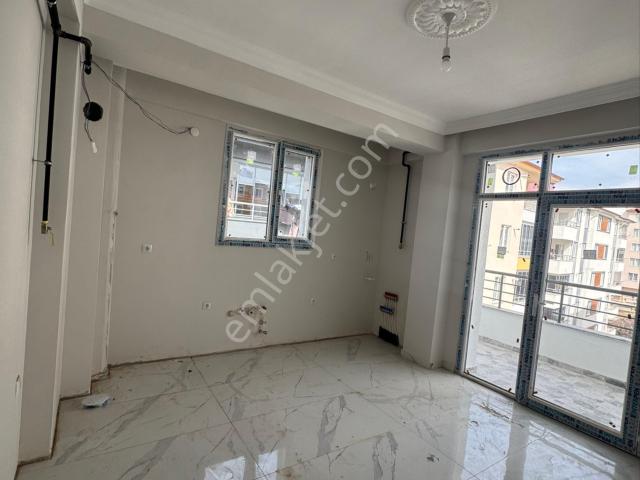 Yunus Emlak İlhanlı Mahallesinde 2+1 Daire