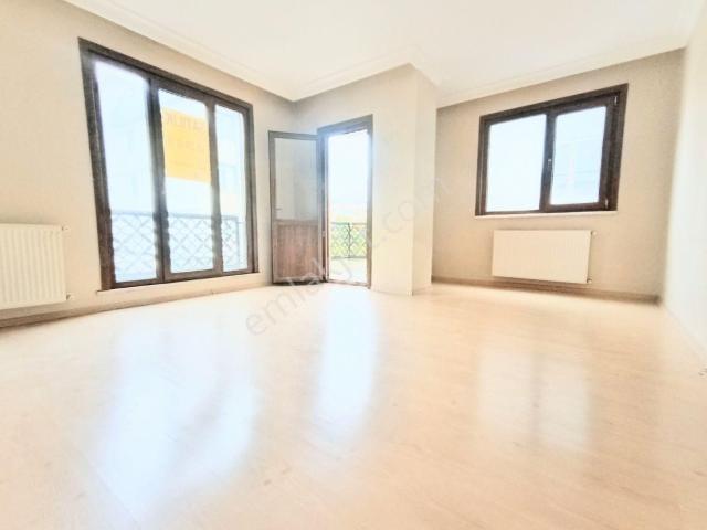 Yunus Emre Mah Arakat 2+1,90m2 İskanlı Daire