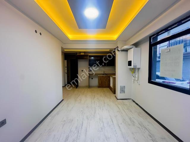 Yunus Emre Mah İbni Sina Tıp Merkezi Yakını 1+1 Kiralık Sıfır