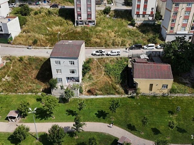 YUNUS EMRE MAHALLESİ PARK CEPHELİ SATILIK ARSA