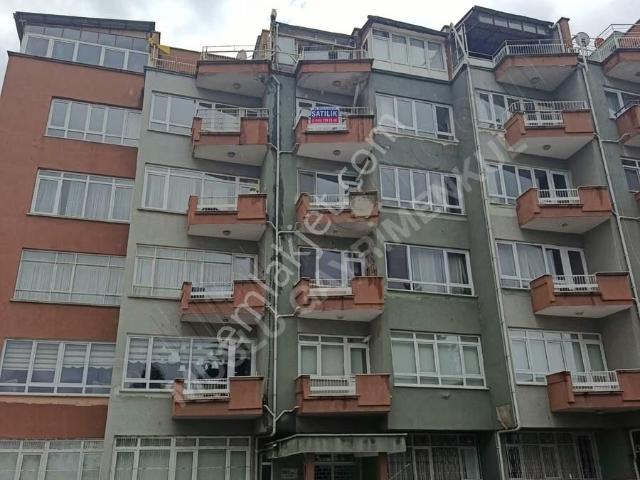 Yunus Emre Parkı Yanı Atatürk Anıtı Yanı Satılık 2+1 Daire