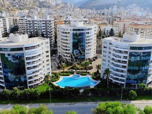 Yunusoğlu Tanınmış Sitesinde Satılık Deniz Manzaralı 4+1 Daire