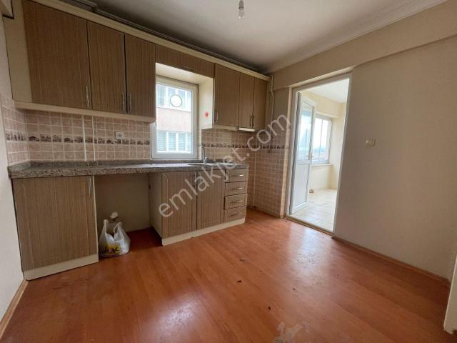 Yunuseli Akyıldız'da Site İçi 2+1 Geniş Daire Kiralık