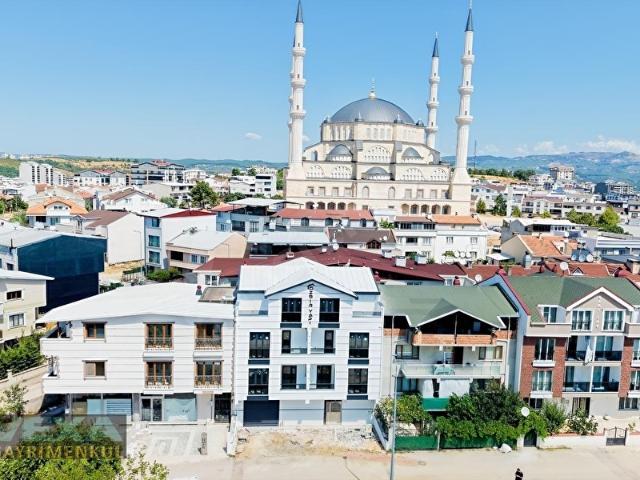 YUNUSELİ KALEMDAR CAMİİ ARKASINDA MANZARALI 3+1 SATILIK DAİRE