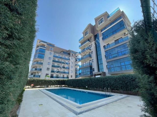 Yunuseli Merkez Site İçi Havuzlu 3+1 Ara Kat Daire