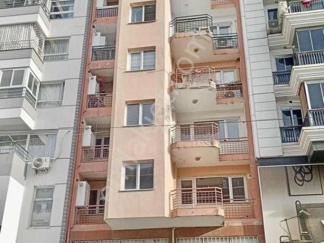Yunusemre Mahallesinde 8 Eylül Caddesinde Asansörlü 3+1