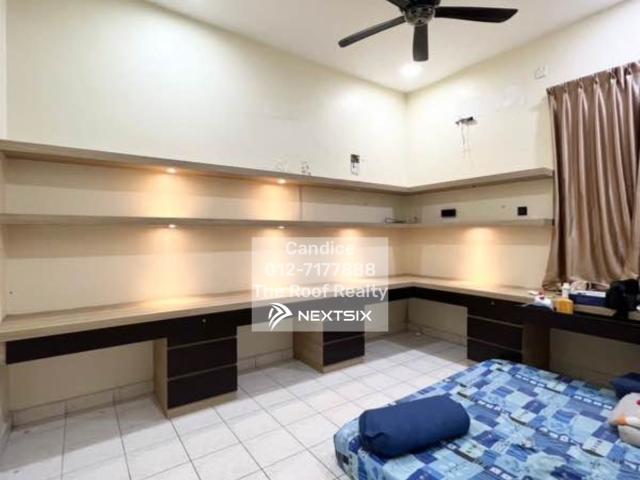 原装单位 4房3厕 双层排楼 22x70 sqft只售 RM700K