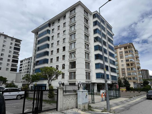 Yüce'den▓site İçerisin'de Geniş Oturumlu Ebeveyn.b Geniş Balkon
