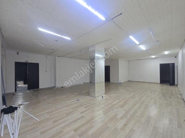 İncirli Caddesine Yakın Spor dans eğitim Merkezlerine 500m2