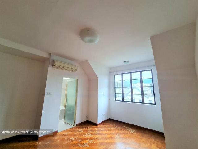 Yuk Tong Avenue D21, Terrace