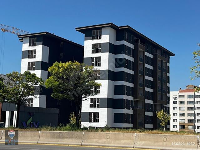 YUKARI ÖVEÇLERDE VİV KONUTLARI SİTESİNDE 2+1 SATILIK DAİRE