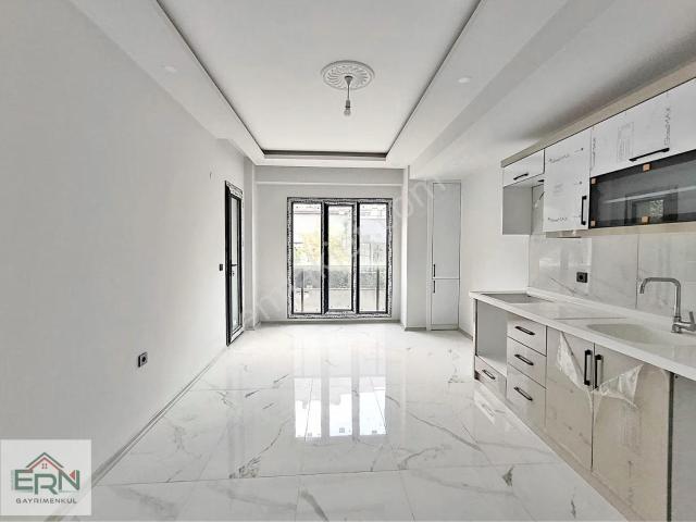 Yüksek Giriş, Yerden Isıtmalı, Kapalı Otoparklı, Sıfır 2+1