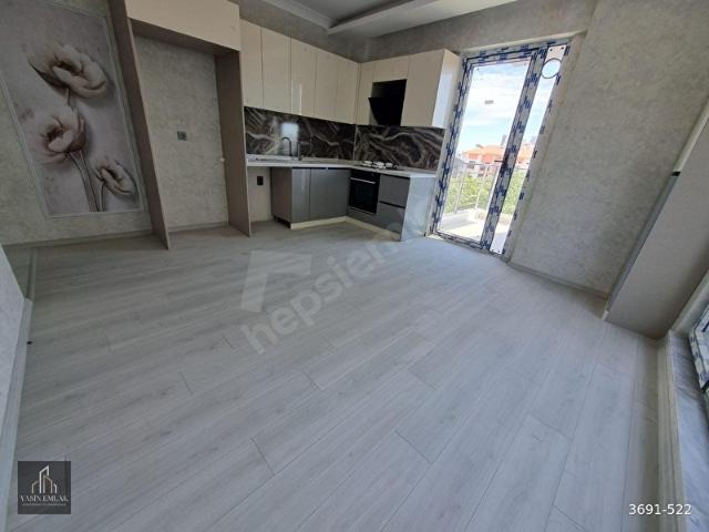 YÜKSEK KREDİLİ BULVARA YÜRÜME MESAFESİNDE LÜKS YAPILI 2+1 DAİRE
